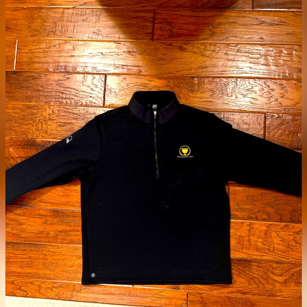 Adidas 1/4 zip pullover w/ Presidents Cup logo